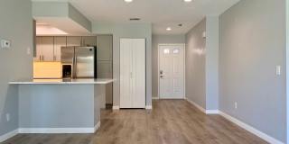 AVAILABLE NOW! BEAUTIFUL 2-Bedroom 2 -bathroom Condo in La Quinta Palms! Gallery 1