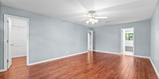 Pet Friendly Three Bedroom! Gallery 23