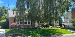 NEW LISTING In Desirable N. Richland Neighborhood; Walking Distance to Columbia River/Walking Path Gallery 3