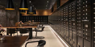 1900 Broadway Gallery 47