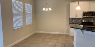 Beautiful 4/3 with fenced yard in Hunters Creek! Available August 2026 Gallery 8