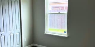 3/2 with fenced in yard ! Gallery 15