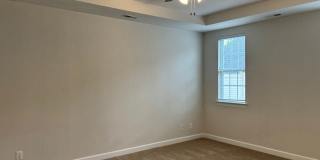 South Charlotte End-Unit Townhome with Main-Level Primary Suite & Bonus Room Gallery 12