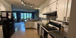 New Listing - 4 Bedroom House on Iowa City Westside on Sunset Gallery 6