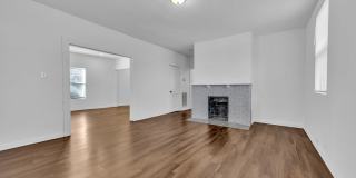 2348 Court R Gallery 8
