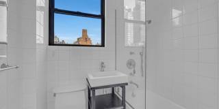 127 East 69th Street Gallery 10