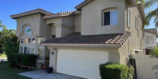 Beautiful 5 Bedroom/3 Bath 2 Story Home in Versailles Gated Community Gallery 4