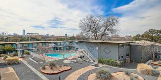 River Oaks Gallery 14