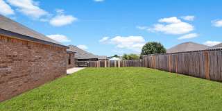 300 Curtis Dr Gallery 23