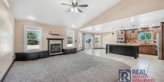 Beautiful - Elegant - 5 Bedrooms - 3 Car - 3,700 sq ft - Home for rent Beautiful - Elegant - 5 Bedrooms - 3 Car - 3,700 sq ft - Home for rent Gallery 12