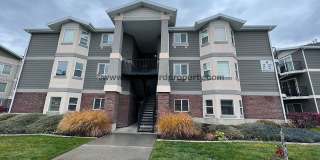 Wonderful 3 Bedroom Condo in Sandy Gallery 1