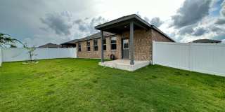 Exquisite Single-Story Corner Lot Charm in Austin's Onion Creek Community Gallery 24