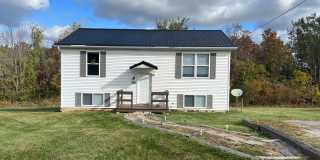 Large 4 Bedroom Home at I-44 and HWY 100 Gallery 1