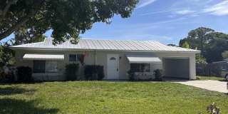 1331 SE Mohave Street Gallery 1