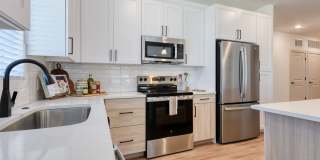 The Cortesin at Eilan Gallery 20