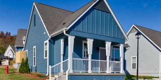 Memorial Village Gallery 15