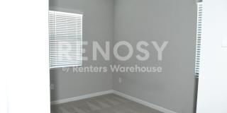 Price Improved – Spacious Townhome in a Gated Community! Gallery 7