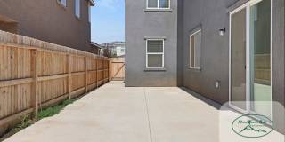 CORNER LOT - Beautiful 5-Bedroom Home for Rent in North Merced! Gallery 50