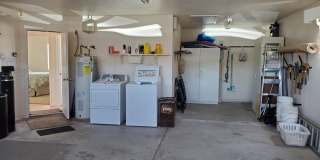 GREAT FURNISHED HOME WITH SIDE PARKING! Gallery 29