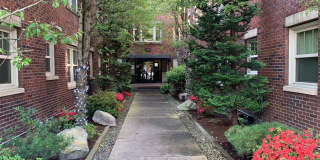 O511-- Beverly Court Studios Gallery 1