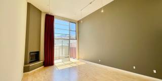 1,600 sqft 2-Level SOMA 1BD+2 Bonus Rooms+ 1.5BA Loft! 2 Car Pkg! Laundry! Balcony! -PROGRESSIVE Gallery 14