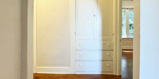 1100 West 4th Avenue Gallery 11