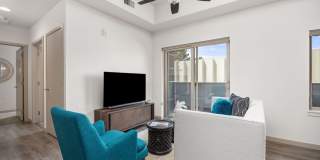 2 Bed 2 Bath Condo With Mountain Views In Recently Developed Steel Yards Neighborhood. Gallery 8