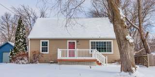 FENCED IN YARD! 3 Bedroom Home in Beaverdale. Gallery 1