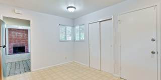 6063 Pineland Avenue Gallery 13