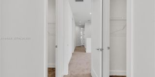 8037 NW 42nd St Gallery 27