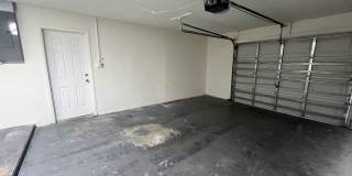 Updated 3-Bedroom Home with Granite Kitchen & One-Car Garage Gallery 18