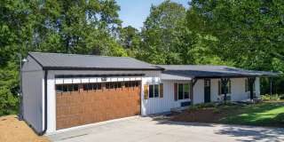 Beautifully Renovated Home in Southside – Prime Location! Gallery 1