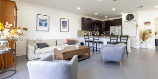 345 NE 194th Ln Gallery 3
