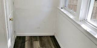 LARGE! NEWLY REMODELED 4 BEDROOM HOME 4 A STEAL!!! Gallery 12
