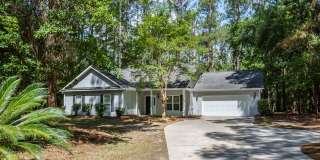 Desirable home on Lady's Island Gallery 1