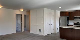 C221-Daybreak Gardens Apartments Gallery 30