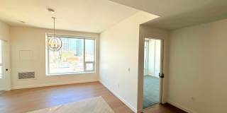 Very Unique Spacious Two Bedroom - Two bath luxury Condo with Views and Pool Gallery 8