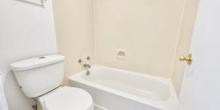 Cozy & Convenient Condo Living on Stumberg Lane Gallery 12