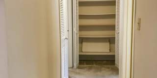 Summerville Townhome with Fully Equipped Kitchen Gallery 5