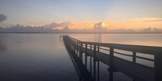 PRIVATE 3/2 WATERFRONT HOME ON INDIAN RIVER DRIVE Gallery 1
