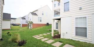 Spacious Home in Port Potomac Gallery 40