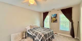 Stunning 3BD, 2.5BA Downtown Raleigh End Unit Townhome with a 1-Car Garage in a Prime Location Near NC State and Tons of Shopping & Dining Options Gallery 9