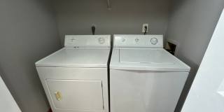 Spacious 1 Bedroom 1 Bathroom! Located Off Ocala Road. Gallery 11