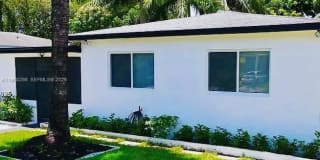 270 NE 162nd St Gallery 1