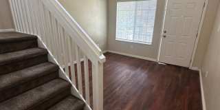 3 BEDROOM, 2 BATHROOM TOWNHOUSE WITH 1 CAR ATTACHED GARAGE Gallery 3