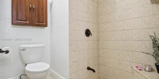 575 Lakeside Cir Gallery 14