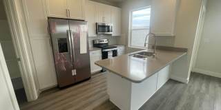 Mustang Valley Townhome! Gallery 8