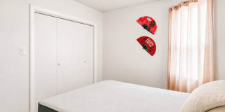 5744 N Milwaukee Gallery 4