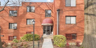 1581 N COLONIAL Terrace Gallery 1