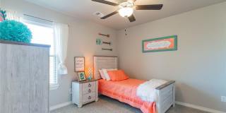 LUXURY 3 Bedroom 2 Bathroom Home in Piedmont Schools w/Storm Shelter- Neighborhood Pool and Park Gallery 24